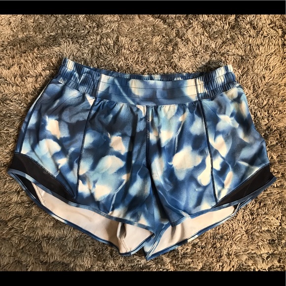 lululemon athletica Pants - Lululemon Hotty Hot Shorts